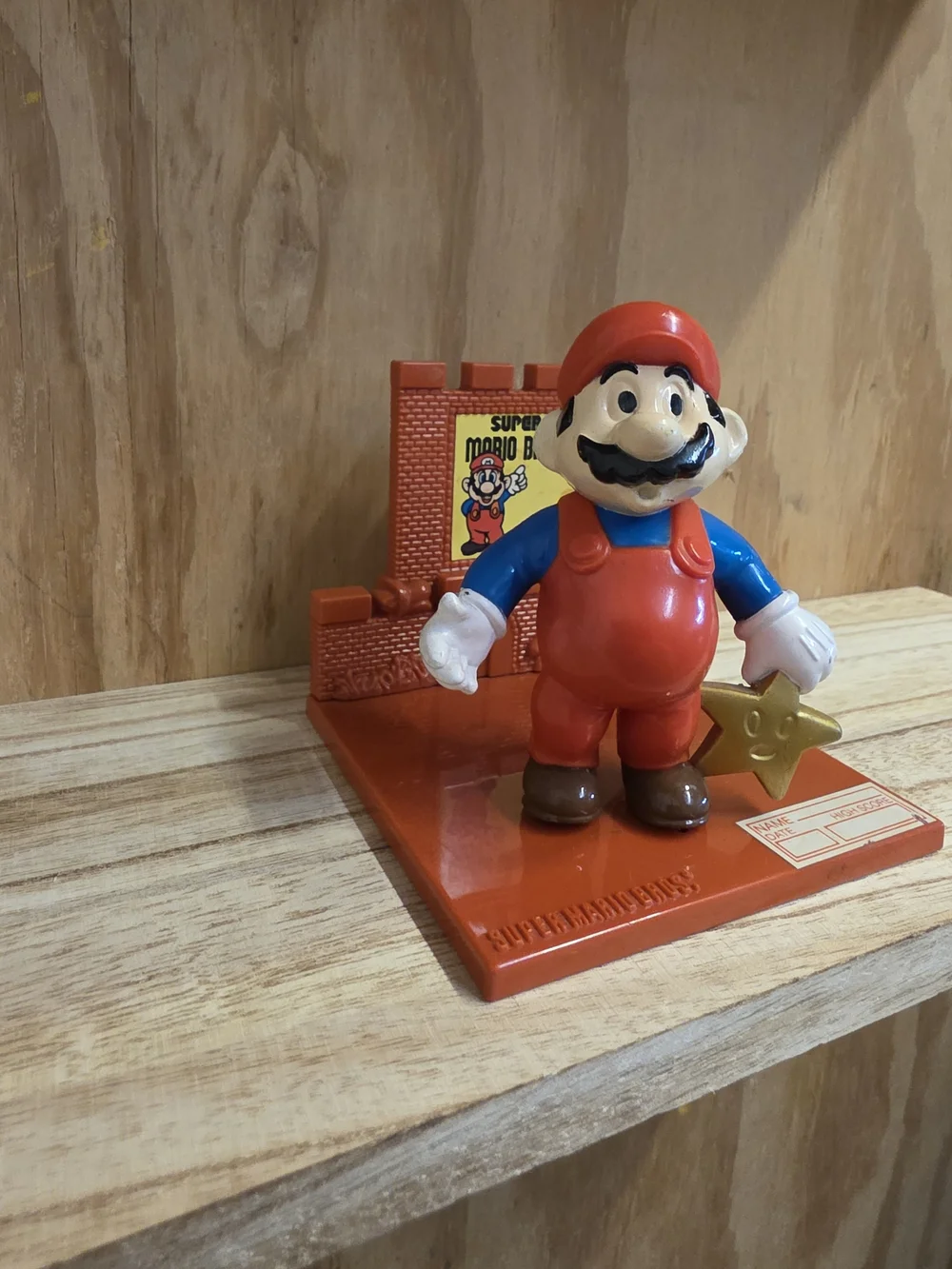 Super Mario Trophy Star.